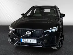 Svart Begagnad 2022 Volvo XC60 R-Design SUV | 459 900 kr (Marknadspris)