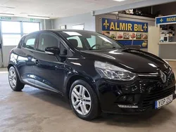 Svart Begagnad 2017 Renault Clio IV Expression Halvkombi | 89 500 kr (Marknadspris)