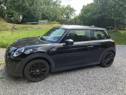 Svart Begagnad 2022 Mini Cooper SE Halvkombi | 214 000 kr (Marknadspris)
