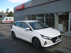 Vit Begagnad 2022 Hyundai i20 Essential Halvkombi | 189 800 kr (Marknadspris)
