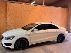 Vit Begagnad 2015 Mercedes CLA45 AMG AMG Sportkupé | 299 000 kr (Lite dyr)