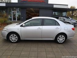 Silver samma som bilen Begagnad 2008 Toyota Corolla Sedan | 44 900 kr (Marknadspris)