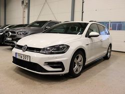Vit Begagnad 2017 VW Golf VII R-line Kombi | 189 800 kr (Marknadspris)