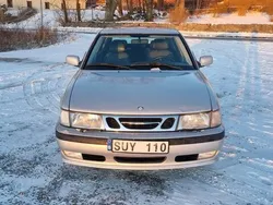 Grå Begagnad 2002 Saab 9-3 Halvkombi | 10 000 kr (Marknadspris)