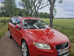 Röd Begagnad 2010 Volvo V70 Summum Kombi | 81 000 kr (Lite dyr)