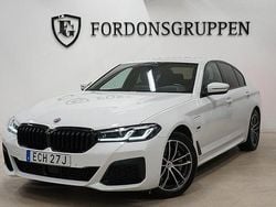 Vit Begagnad 2022 BMW 530e M Sport Sedan | 454 800 kr (Lite dyr)