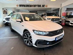 Vit Begagnad 2021 VW Passat GTE Kombi | 294 500 kr (Dyr)