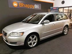 Ljusgrå (grå) Begagnad 2011 Volvo V50 Kombi | 73 900 kr (Marknadspris)