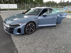 Grå Begagnad 2022 Audi e-tron GT quattro Premium Sedan | 539 000 kr
