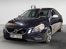 Svart Begagnad 2011 Volvo S60 R-Design Sedan | 89 900 kr (Marknadspris)