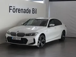 Vit Begagnad 2024 BMW 330e M Sport Sedan | 499 000 kr (Bra pris)