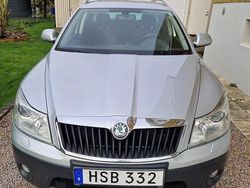 Silver Begagnad 2013 Skoda Octavia Scout Kombi | 89 000 kr (Marknadspris)