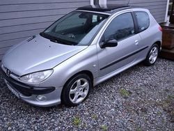 Begagnad 2001 Peugeot 206 Halvkombi | 3 000 kr (Superpris)