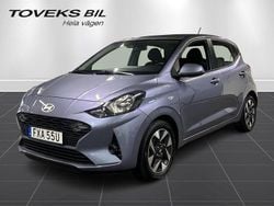 Blå Begagnad 2023 Hyundai i10 Essential Halvkombi | 159 900 kr (Marknadspris)