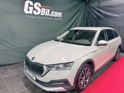 Grå Begagnad 2021 Skoda Octavia Scout Kombi | 319 900 kr (Marknadspris)