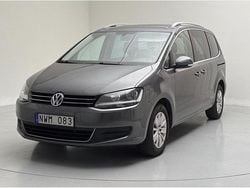 Grå Begagnad 2014 VW Sharan Minibuss | 119 000 kr (Marknadspris)