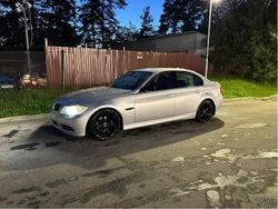 Grå Begagnad 2005 BMW 325 Comfort Edition Sedan | 65 900 kr (Bra pris)