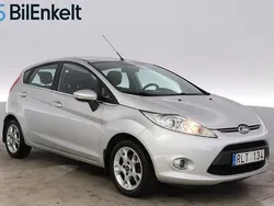 Grå Begagnad 2012 Ford Fiesta Titanium Halvkombi | 58 900 kr (Lite dyr)