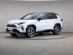 Vit Begagnad 2021 Toyota RAV4 Hybrid Style SUV | 365 000 kr (Marknadspris)