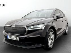 Svart (black magic metallic) Begagnad 2023 Skoda Enyaq iV SUV | 394 900 kr (Marknadspris)