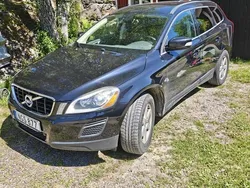 Svart Begagnad 2013 Volvo XC60 Momentum SUV | 110 000 kr (Bra pris)
