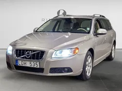 Ljusbrun Begagnad 2010 Volvo V70 Momentum Kombi | 104 900 kr (Marknadspris)