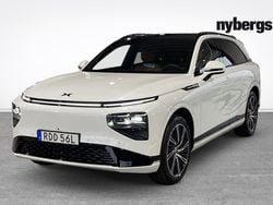 Vit Begagnad 2023 XPENG G9 AWD Performance SUV | 799 000 kr (Marknadspris)