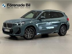 Grön (cape york grön metallic) Begagnad 2025 BMW X1 Comfort Edition SUV | 429 000 kr (Lite dyr)
