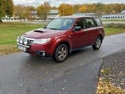 Röd Begagnad 2011 Subaru Forester SUV | 45 000 kr (Lite dyr)