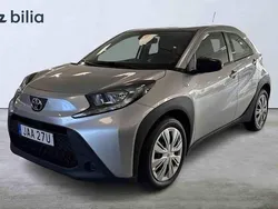 Silver Begagnad 2022 Toyota Aygo Halvkombi | 169 900 kr (Marknadspris)
