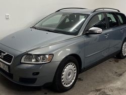 Blå Begagnad 2008 Volvo V50 Kombi | 64 900 kr (Marknadspris)