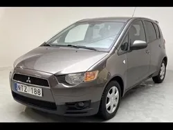 Brun Begagnad 2012 Mitsubishi Colt Halvkombi | 37 499 kr (Marknadspris)