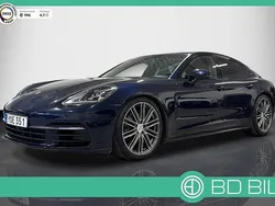 Blå Begagnad 2017 Porsche Panamera 4S Chrono Sedan | 649 900 kr (Marknadspris)