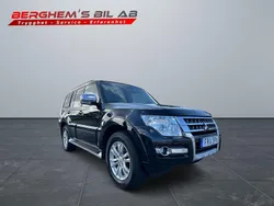 Svart Begagnad 2017 Mitsubishi Pajero SUV | 209 900 kr (Superpris)