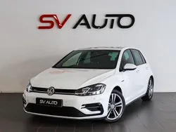 Vit Begagnad 2019 VW Golf VII R-line Halvkombi | 199 900 kr (Marknadspris)