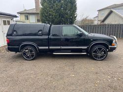 Svart Begagnad 2002 Chevrolet S10 Pickup | 64 900 kr