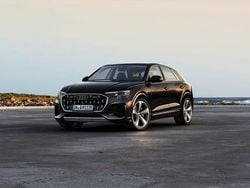 Begagnad 2024 Audi Q8 SUV | 1 035 700 kr