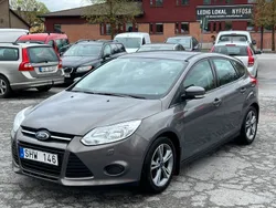 Brun Begagnad 2012 Ford Focus Trend Halvkombi | 49 900 kr (Marknadspris)