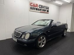Mörkblå Begagnad 2000 Mercedes CLK230 Cab | 59 900 kr