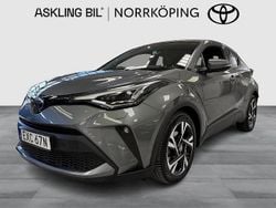 Grå Begagnad 2022 Toyota C-HR Edition SUV | 269 000 kr (Marknadspris)