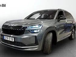 Grå Begagnad 2025 Skoda Kodiaq SportLine SUV | 499 900 kr (Superpris)