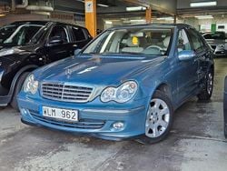 Grå Begagnad 2004 Mercedes C200 Elegance Sedan | 29 999 kr (Lite dyr)