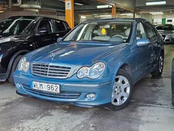 Grå Begagnad 2004 Mercedes C200 Elegance Sedan | 29 999 kr (Marknadspris)