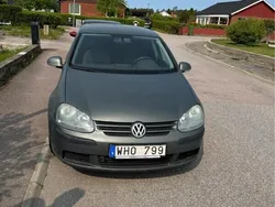 Grön Begagnad 2004 VW Golf IV Trendline Halvkombi | 14 900 kr (Bra pris)