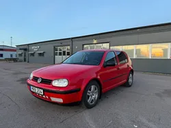 Röd Begagnad 2000 VW Golf IV Halvkombi | 24 900 kr
