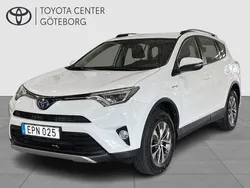 Vit Begagnad 2018 Toyota RAV4 Hybrid Active SUV | 229 900 kr (Marknadspris)