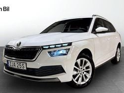 Vit Begagnad 2023 Skoda Kamiq Style SUV | 257 900 kr (Marknadspris)