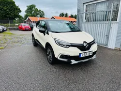 Flerfärgad Begagnad 2018 Renault Captur Intens SUV | 109 900 kr (Marknadspris)