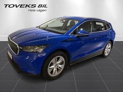Blå (energy blue) Begagnad 2023 Skoda Enyaq iV SUV | 419 000 kr (Bra pris)