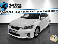 Vit Begagnad 2013 Lexus CT200h Executive Line Halvkombi | 99 995 kr